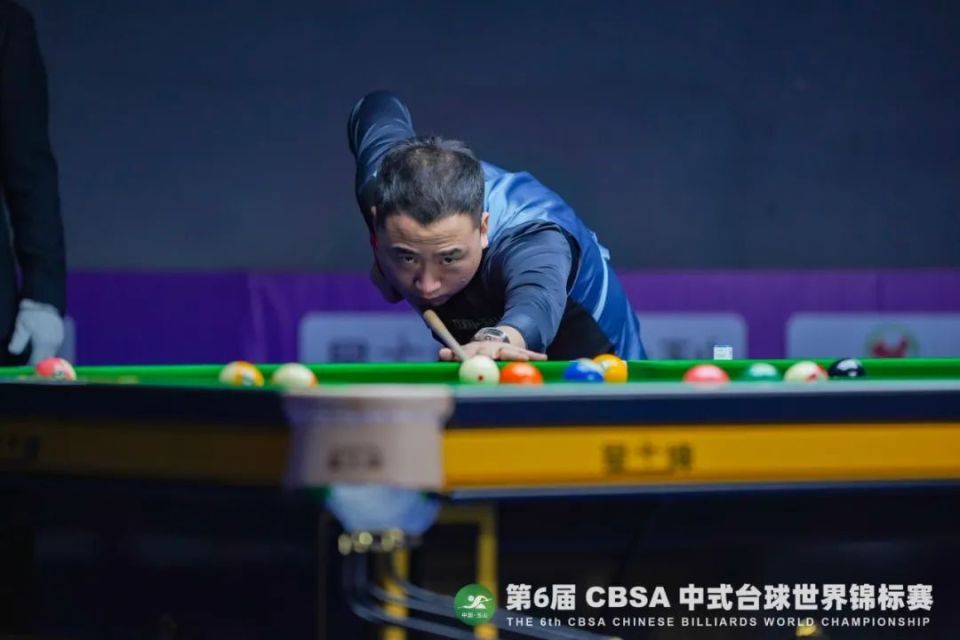 陷入严重的 陷入严重的